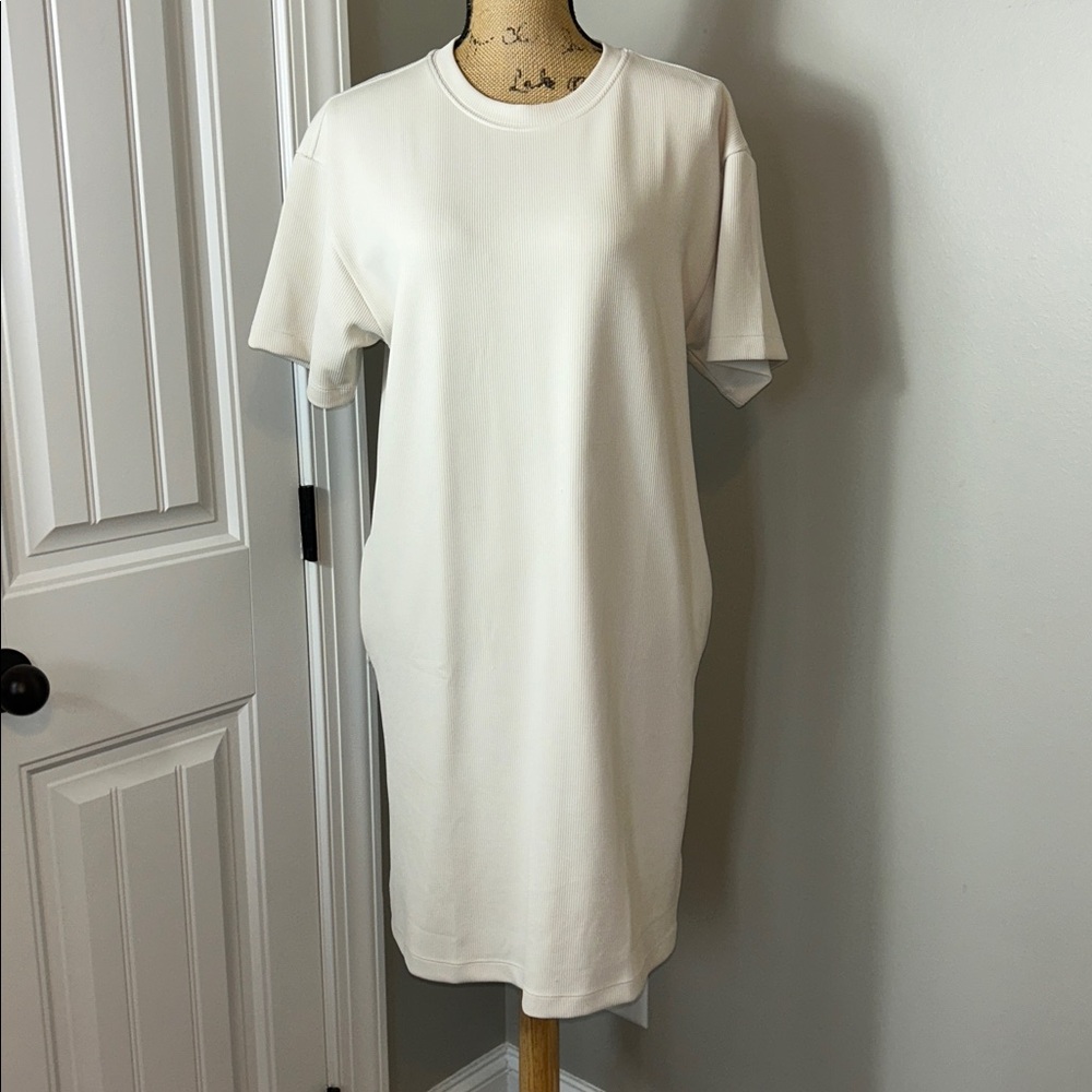 Athleta bone color Ribbed Crewneck seasoft T dress small tall